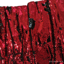 Пайетки "Красные глянцевые на черном" - отрез 0.70 м ( проплешины, полоса)
